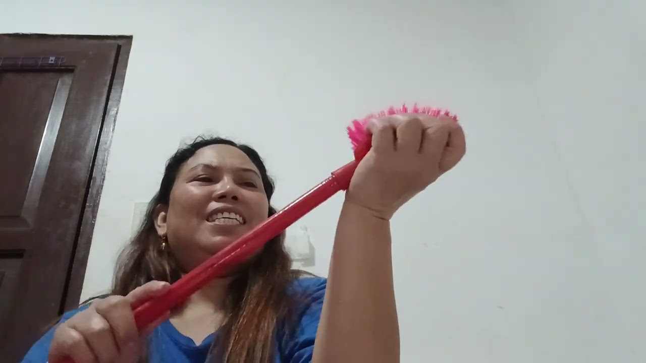 Murang brush for toilet bowl 