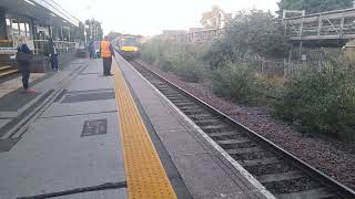 170104 arrives into platform 1