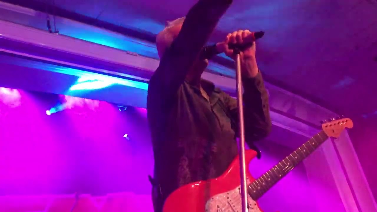 FM-That Girl Nantwich Civic Hall 17/4/22