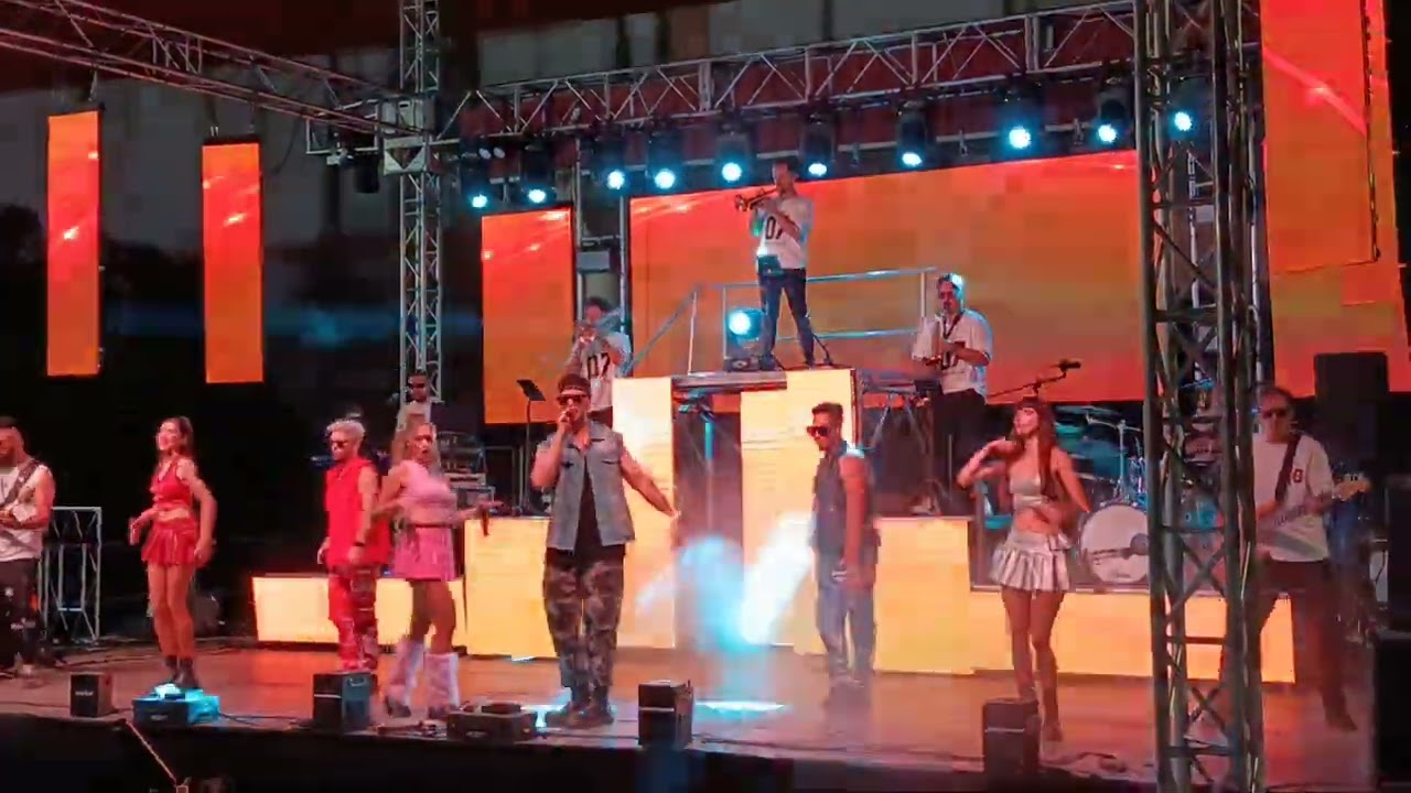 Maravillosa actuación de la orquesta LA GRAN ROCKSET. Feria de Fuente Obejuna.