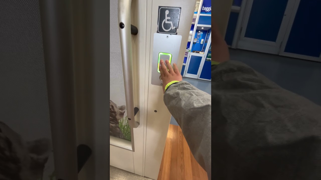 Lift at Pets at Home Braintree #elevator #lift #liftelevator