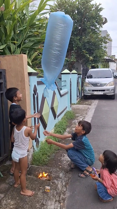 Balon udara warna warni terbang tinggi #shortvideo #balloon #balon