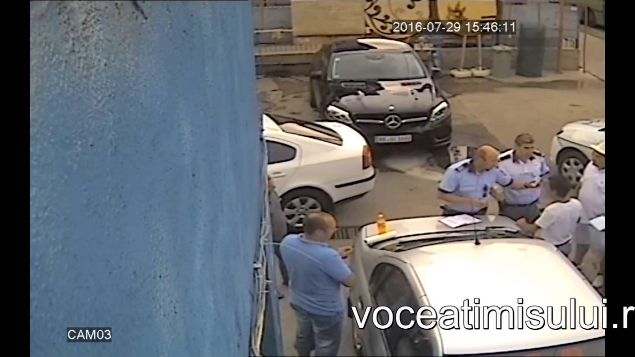 Sanders unlock Establish VIDEO Baştan filmat cum loveşte doi angajaţi de la spălătoria auto pentru  că i-au julit, din greşeală, „Merţanul“ | adevarul.ro