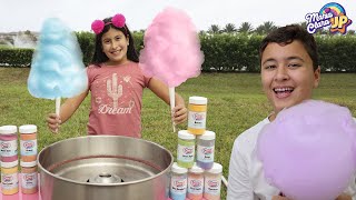  Maria Clara é vendedora de algodão doce | Candy machine! 