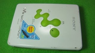 SONY カセットウォークマン WM-EX615（紹介編） - YouTube