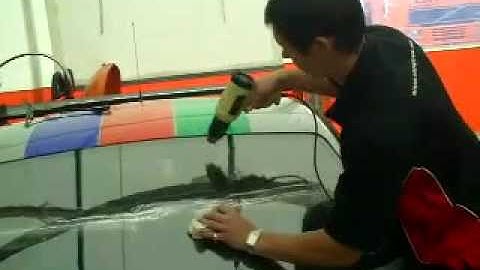 Showtrax - Racing Optics Windscreen Tear Offs - Fitting Guide (Part 1)