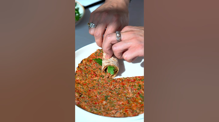 Siz Hangisini Tercih Ederdiniz? 🤔 #yemekcom  #lahmacun  #sokakyemeği