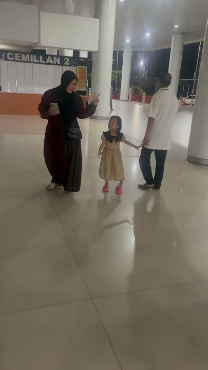 Aci mau naik pesawat