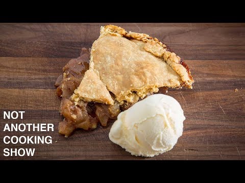 MOM'S APPLE PIE | HOW TO MAKE APPLE PIE FROM SCRATCH WITH CRUST