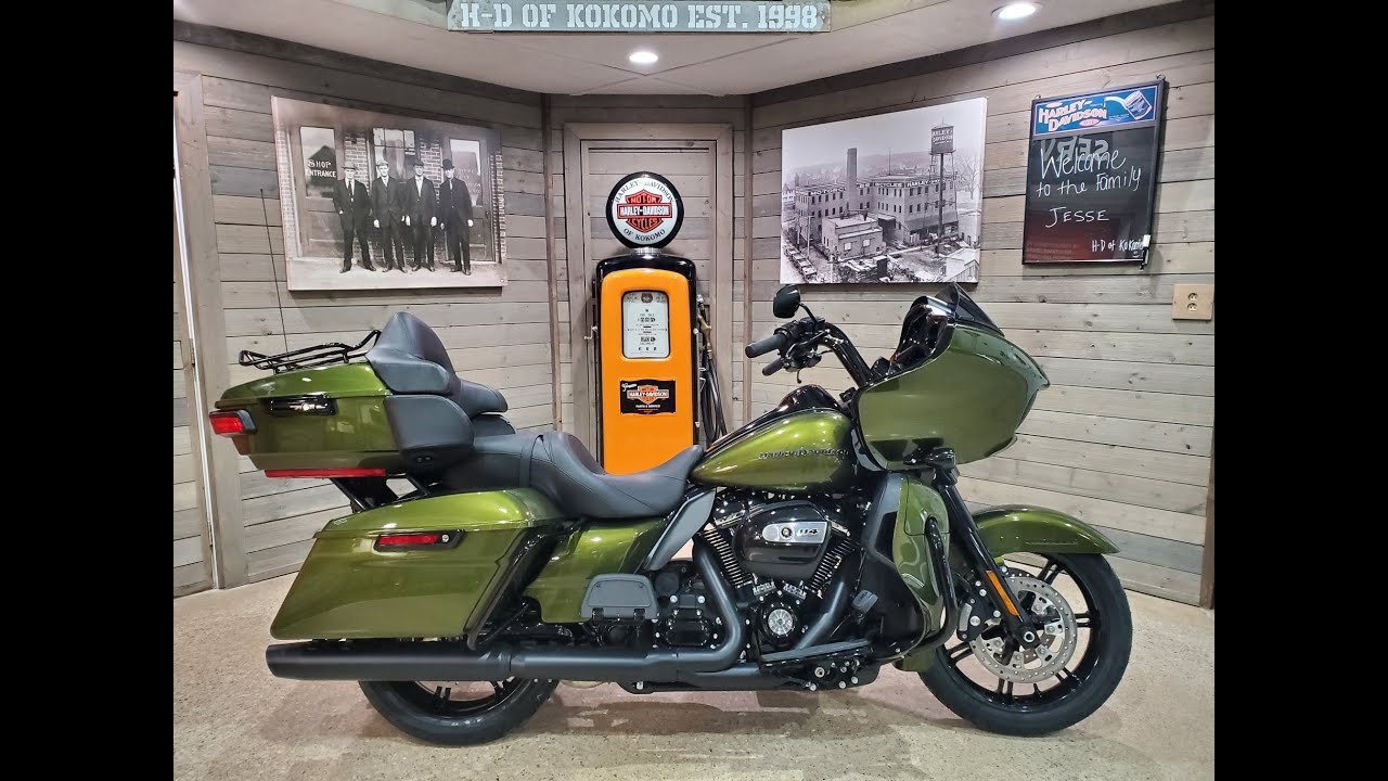 RARE! 2022 HarleyDavidson Road Glide Limited FLTRK Mineral Green