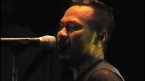 Jamrud - Nekad Live @ All Out Tour 50 Cities 2005