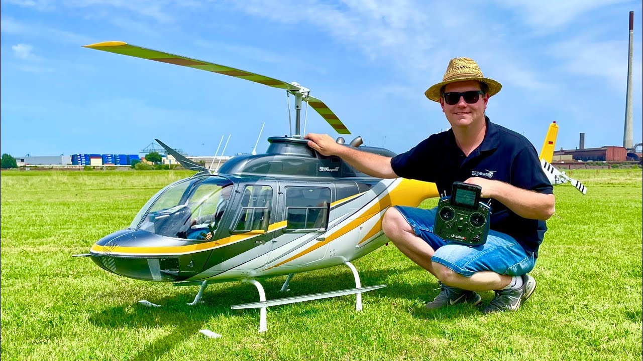 Fantastic and smooth flight with a Huge XXXL RC Bell 206 Jet