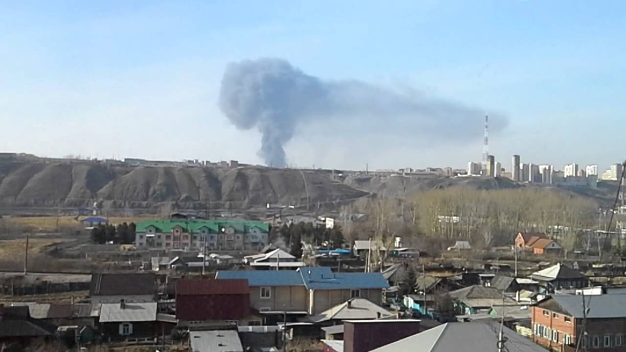 Почему сегодня в красноярске. Пожар в Красноярске сейчас на левом берегу. Пожар в Красноярске на правом берегу. Что горит в Красноярске сейчас на правом берегу. Что горит в Красноярске сейчас.