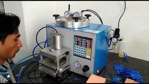 Digital vacuum wax injector with auto clmap for Jewellery