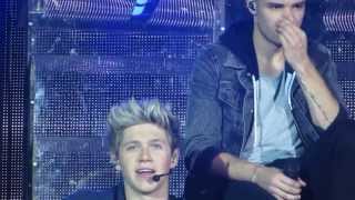 Arena goes crazy at Niall's solo  SWEDEN