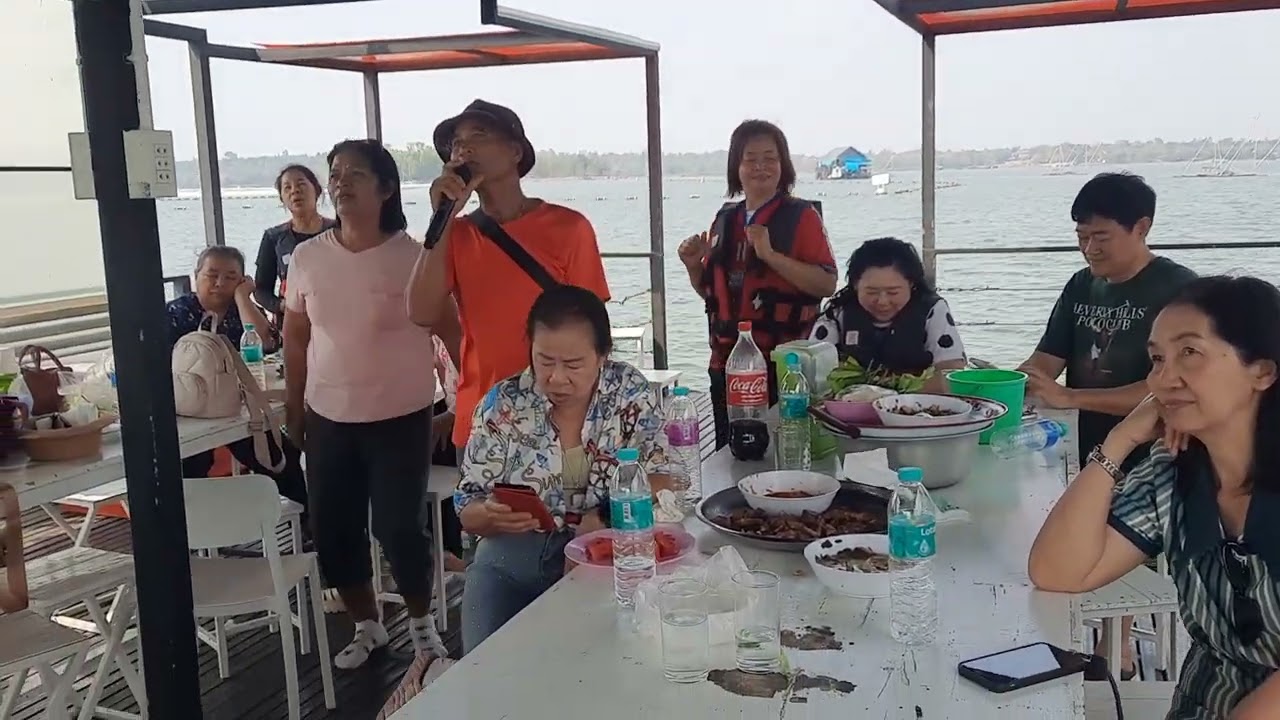 ลูกหมูหย่าวยามบ่าย