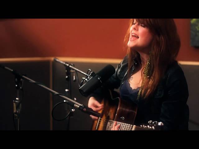 Carmen Townsend - Start All Over (Live Acoustic)
