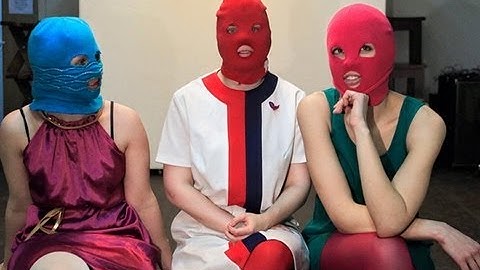 Top 10 Music Moments That Defined 2012