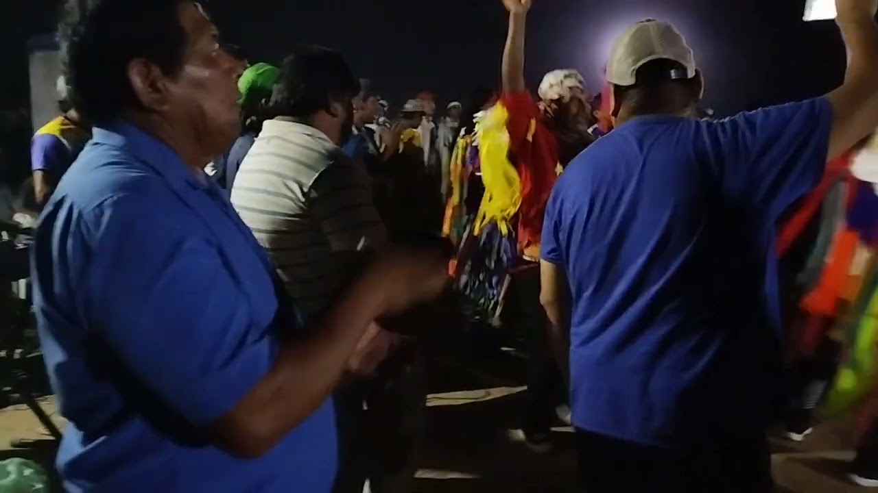 En paraje el descanso Pompeya grupo locales y grupos de danzas de Miraflores 
