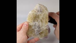 Vidéo: Tranche de Fluorite, Maine Reclesne, France,  536 grammes