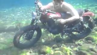 Biker dan Motornya Selfie Video Dalam Air screenshot 5