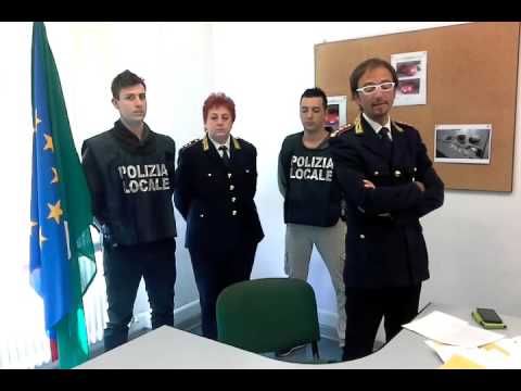 Comandante polizia locale como per sequestro a camerlata youtube Polizia como