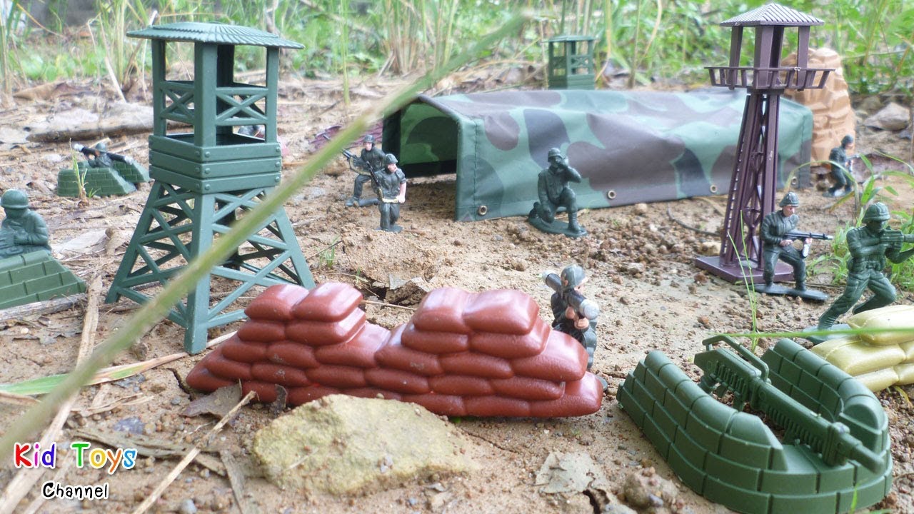 Military Base Plastic Toys Soldiers Figure Army Men Playset Toys for