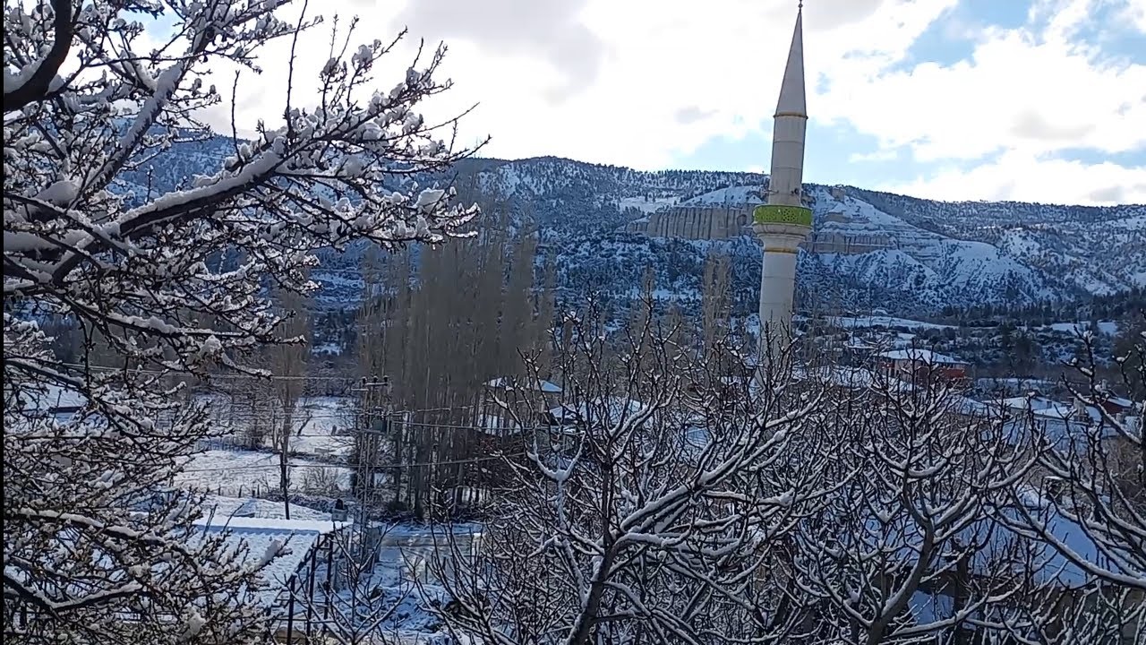 Köyde Karlı Bir Günden Güzel Görüntüler❄️#köydehayat #doğa #dogal#köyhayatı#kar#kış#manzara#köyevi 