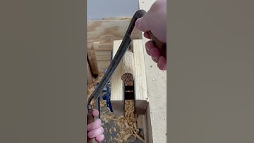 Handtool woodworking - roughing in a tapered tenon with a drawknife.