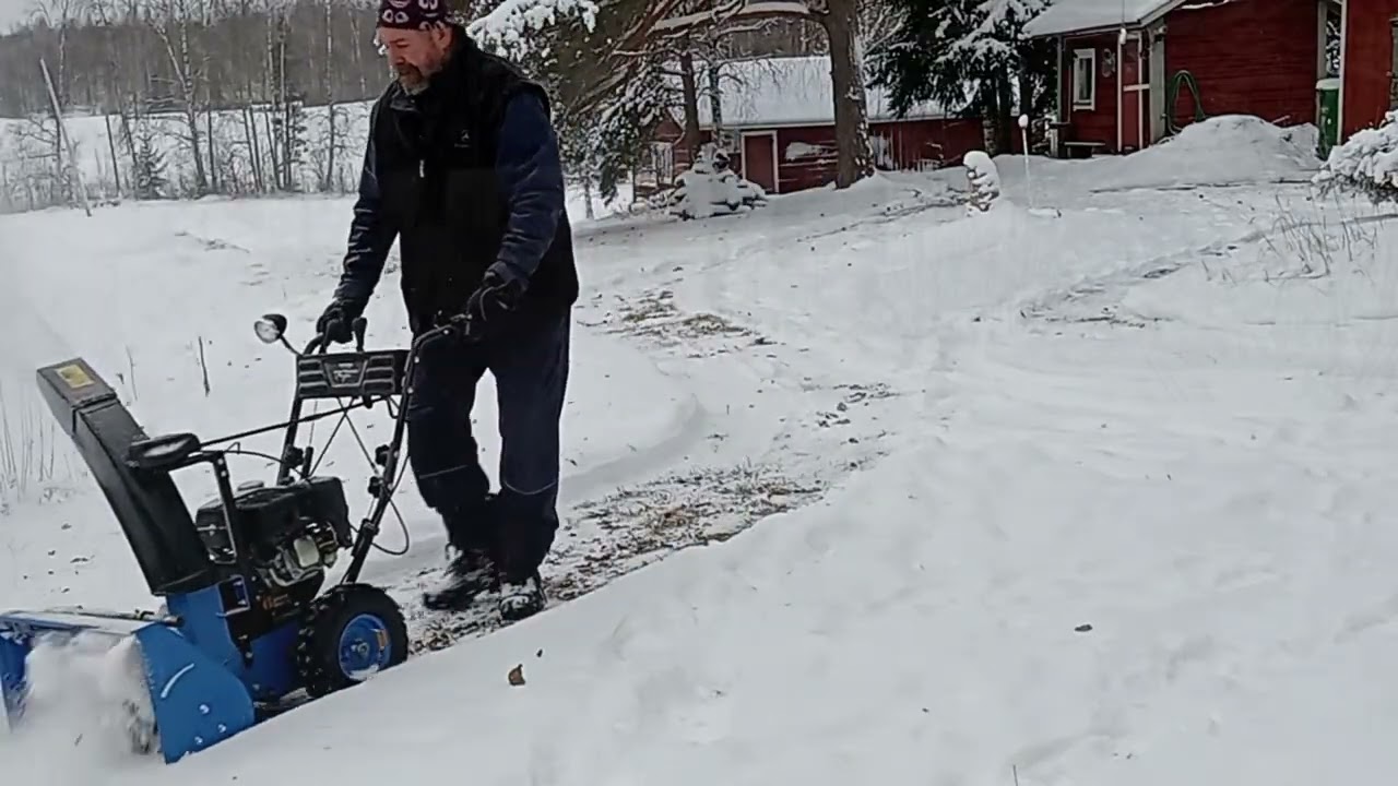 Biltema ST5501 lumilingon koeajo. Toimiiko turpotus, lentääkö lumi?