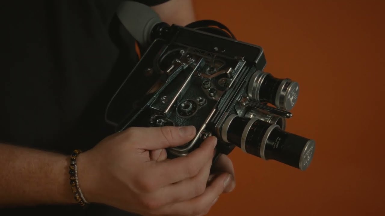 How to Load a Bolex H16 Reflex
