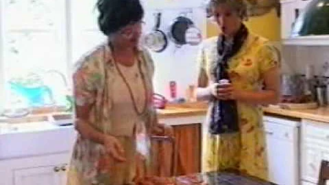 Annette & Maura cook crabs