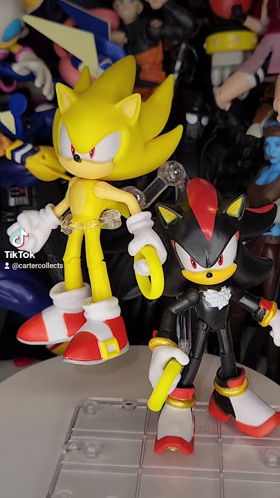 Sonic The Hedgehog - Shadow with Super Ring - 4 Inch Action Figure