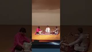 Janam liyo raghuraiya