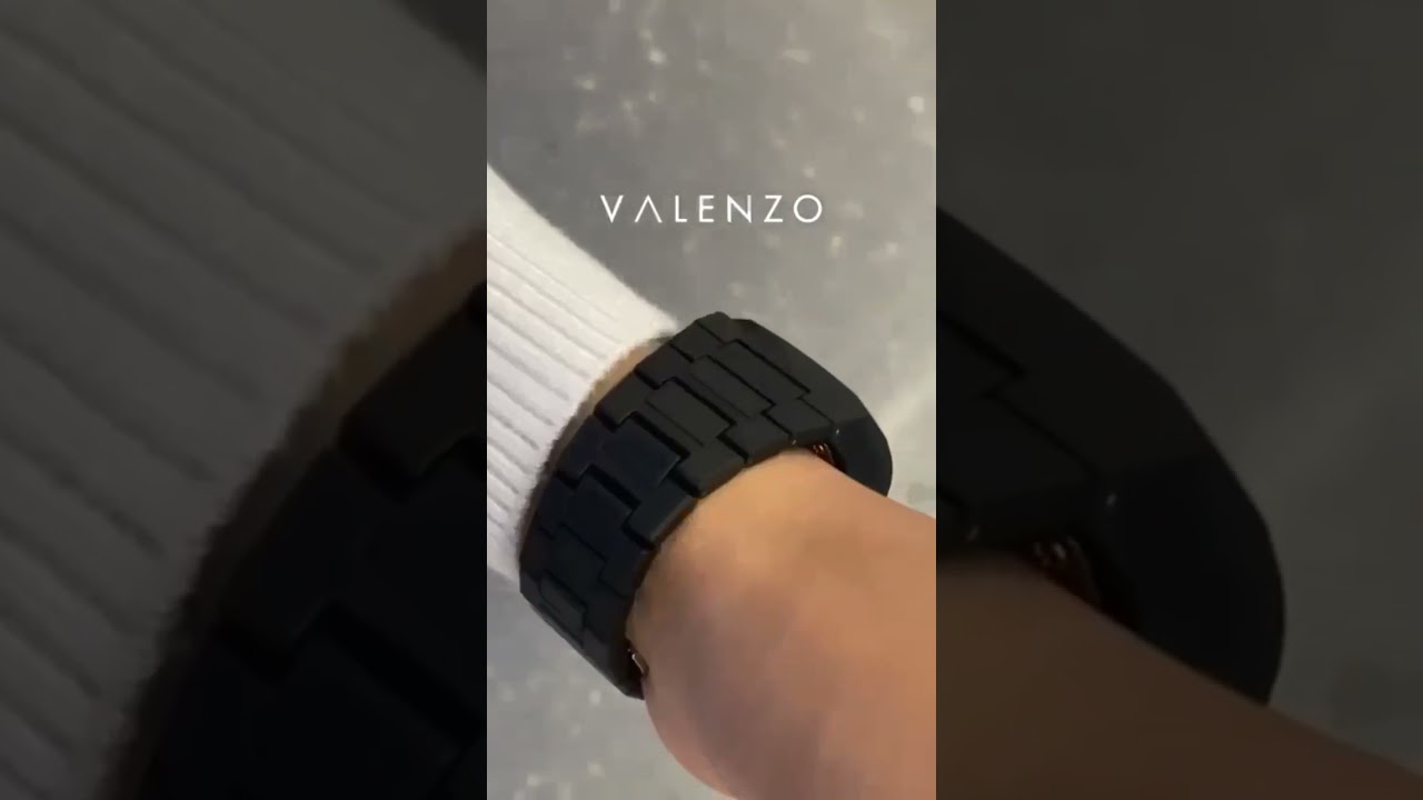 Black Valenzo Wristwatch