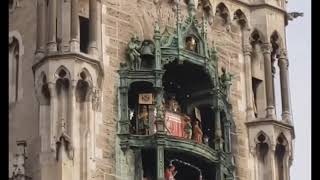 glockenspiel Marienplatz Munich Germany 🇩🇪♥️🤩 #munich #simpletravelers #germany #bayern #marienplatz