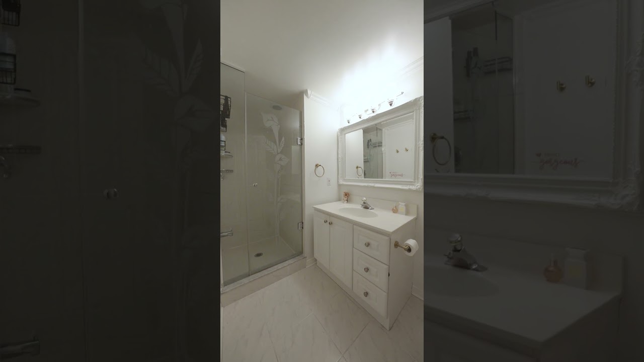 Spacious Condo With Versatile Den