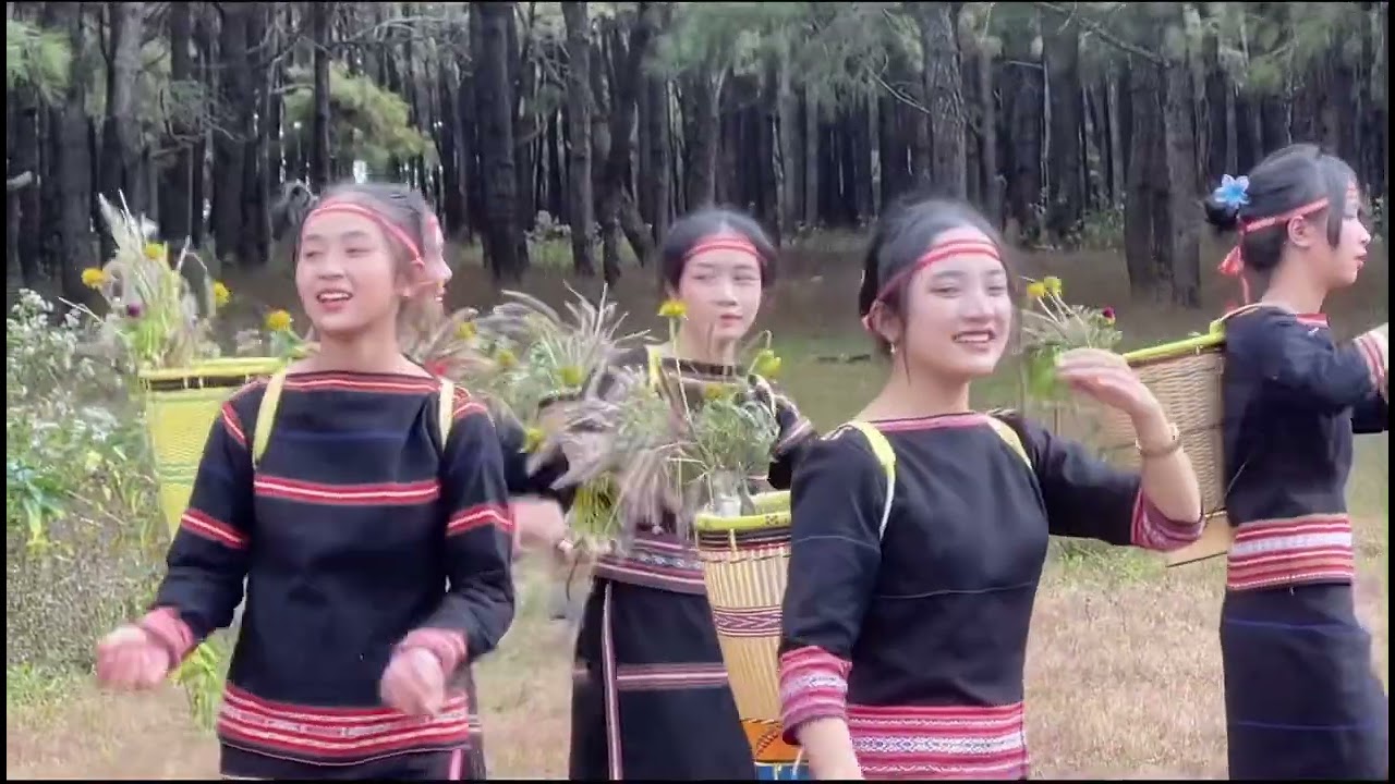 TƠDANG NÔEL GLĂI AMĂNG PLEI PLA | HLAK AI PLEI BLANG 1