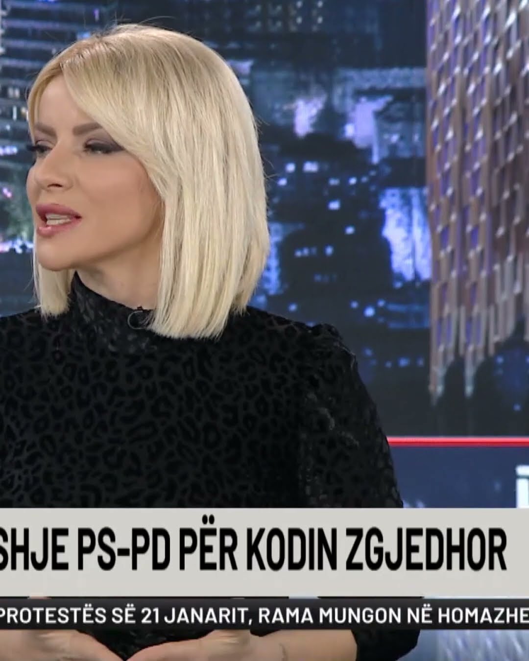 Monitorime/ Sula debat me Vangjelin duke grisur letra - Fiks Fare