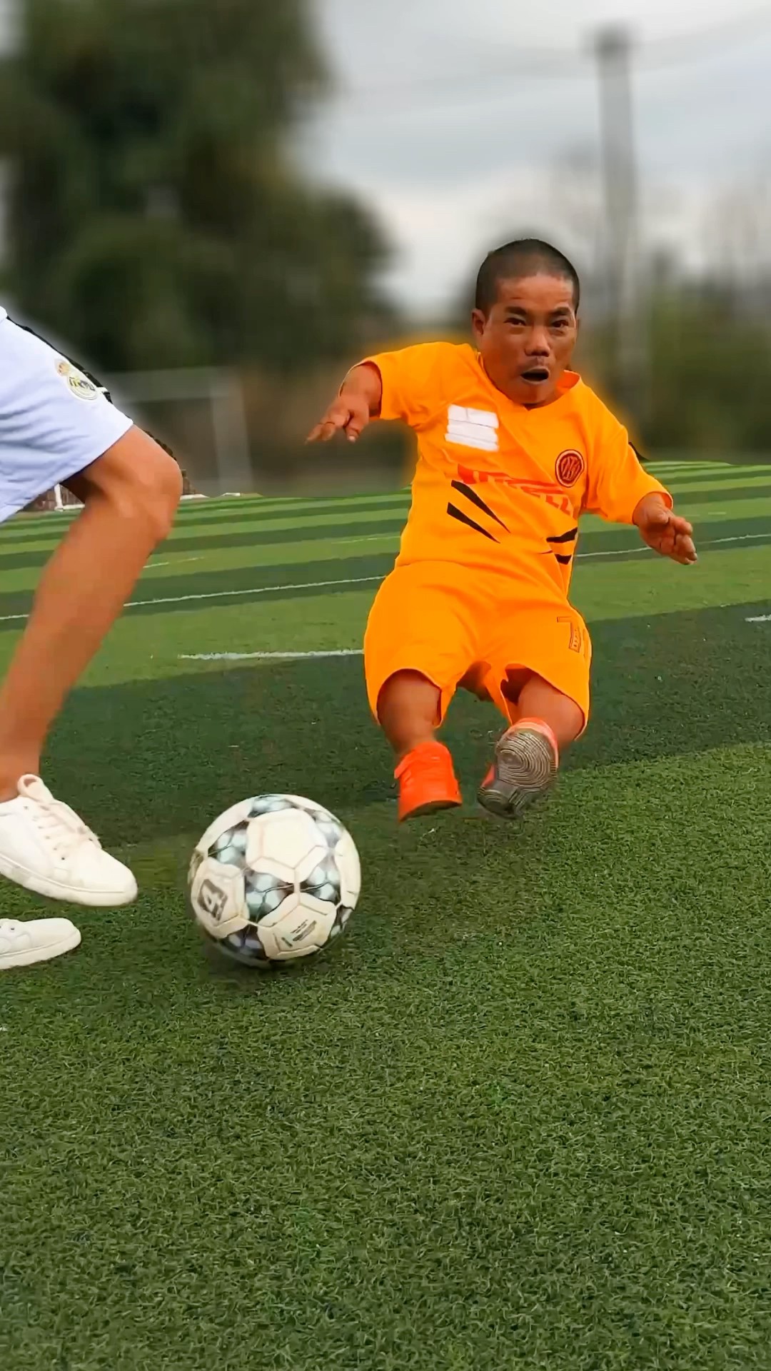 ToRung comedy: soccer player?