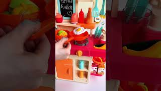 Spraying Mist Kitchen Set from Planet Junior #planetjunior #kitchenset #toys