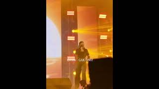 Menjadi Dia tiaraandini