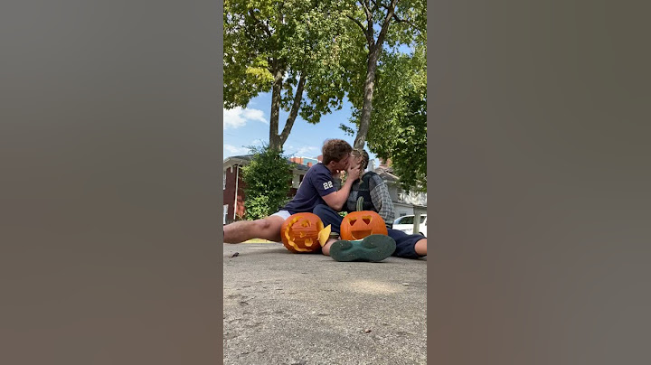 I tried to kiss my best friend challenge 😘 #shorts