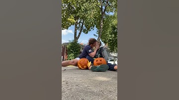 Thumbnail of I tried to kiss my best friend challenge 😘 #shorts
