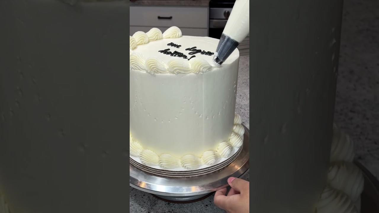 Let’s make a graduation cake!  