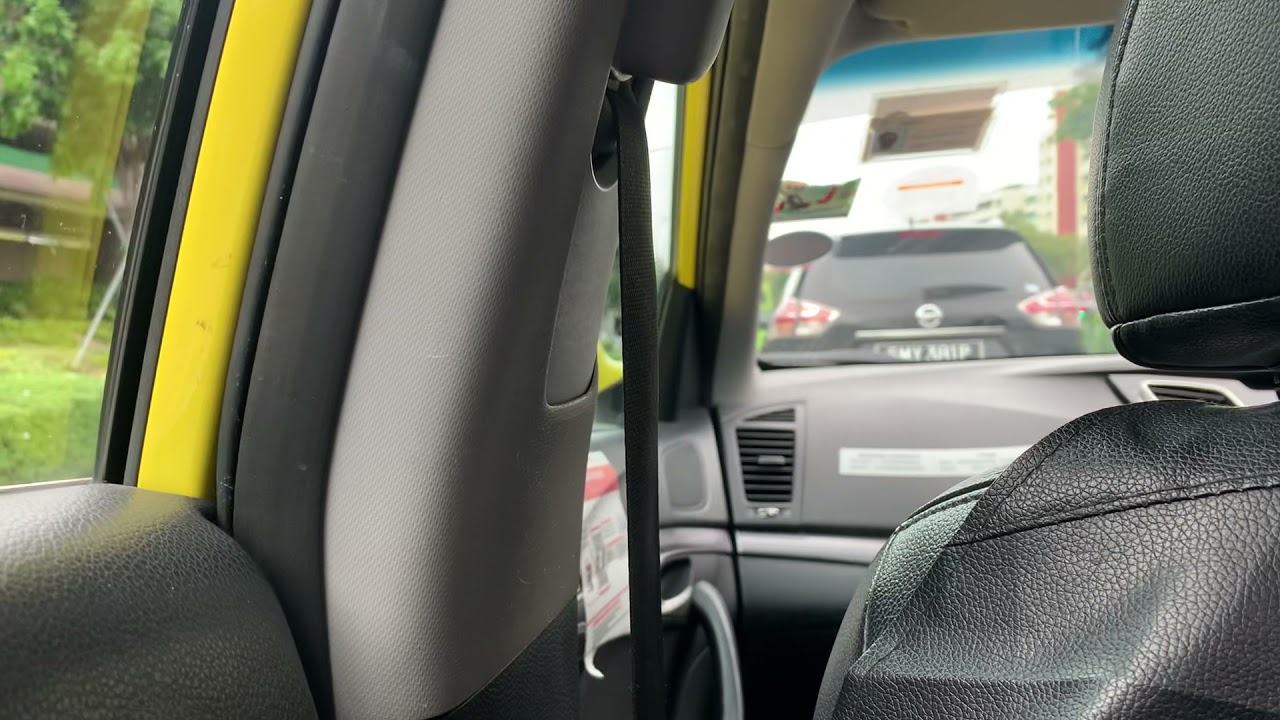 Comfort Delgro taxi - SHC7328Z -  HYUNDAI / I40 1.7 CRDI F/L AT ABS AIRBAG 4DR