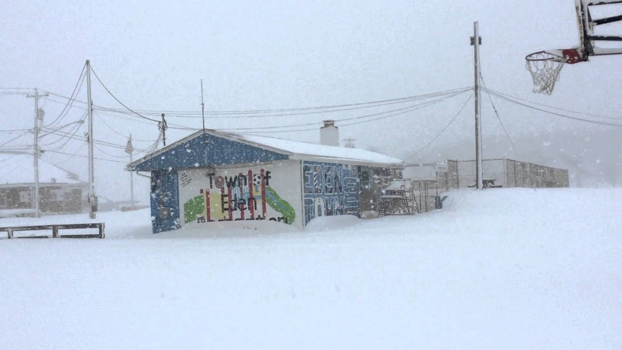 Eden, NY Heavy Lake Effect Snow 1-11-2016 - YouTube