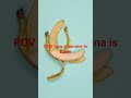 how a banana is eaten