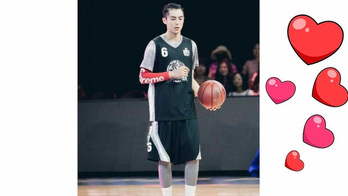 Dylan Wang as he played outdoor basketball yesterday 🏀✌🏻 04162023 