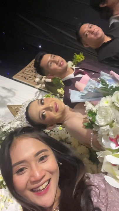 HAPPY WEDDING SHINTA ARSHINTA N SUAMI SHINTA ARSHINTA